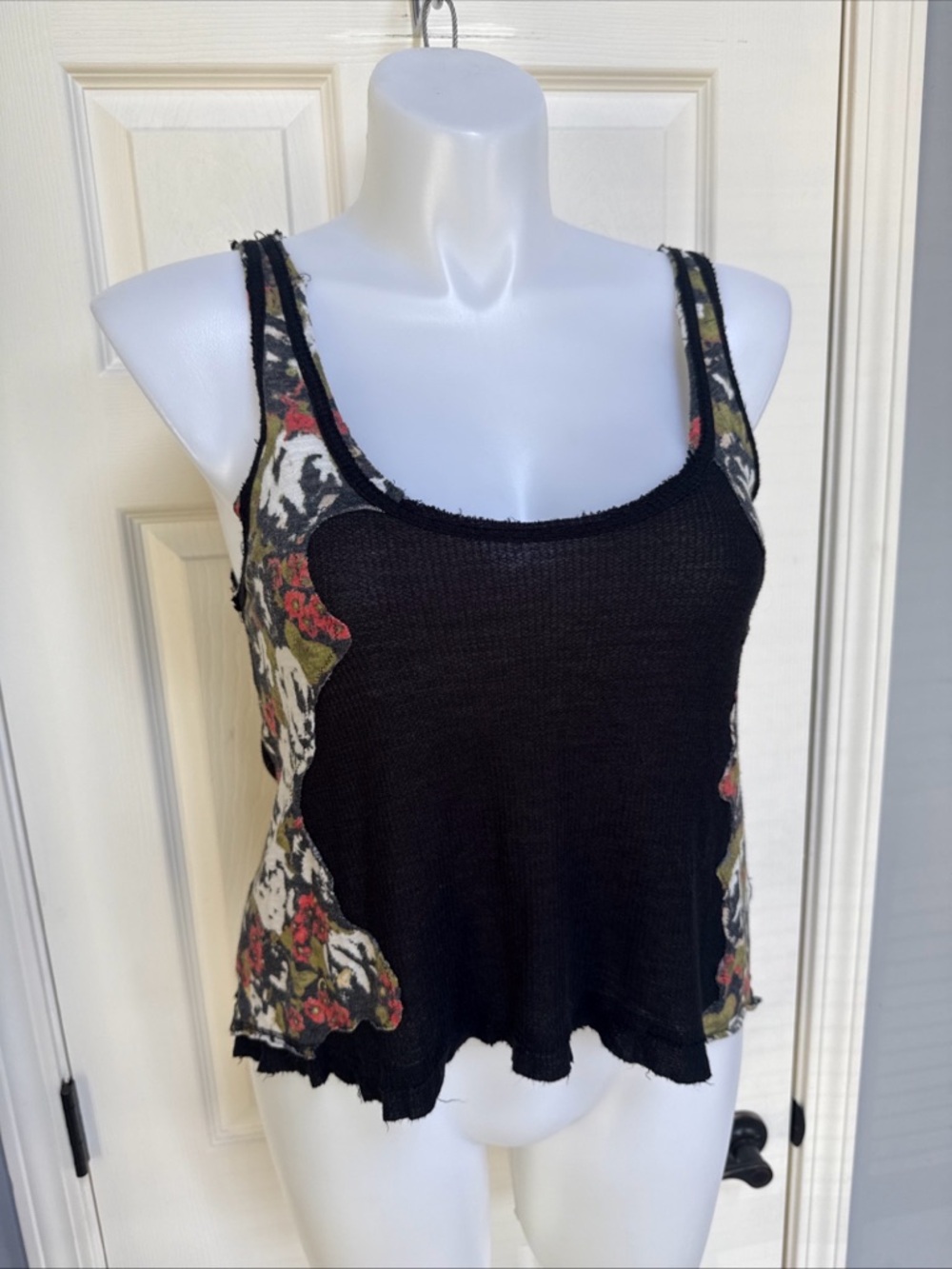 WE THE FREE PEOPLE Tank Top Black Floral Raw Hem Boho HiLo Swing sz S